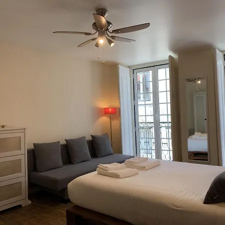 Апартаменти Bairro Alto Лісабон